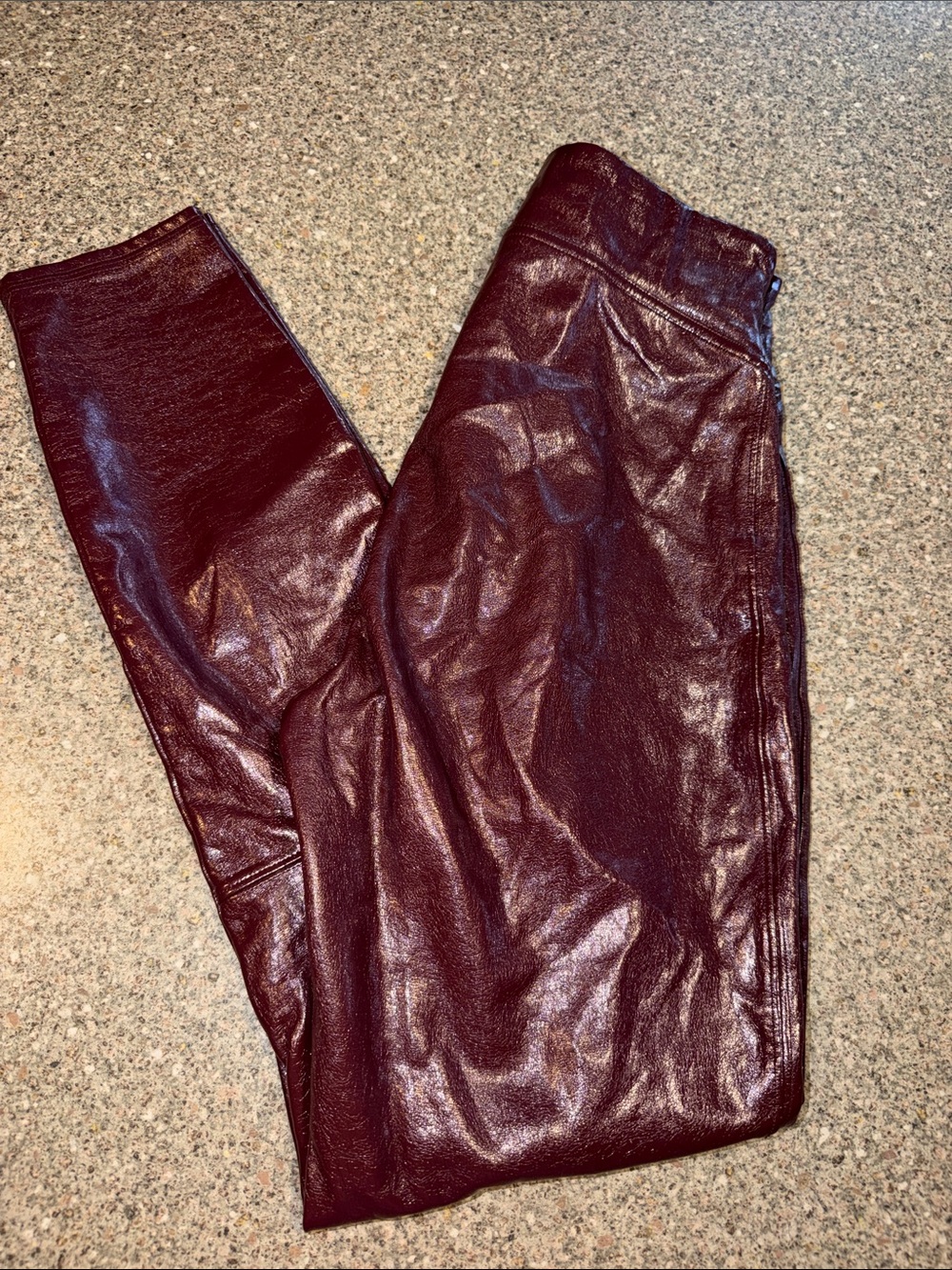 Spanx burgundy shiny faux leather leggings pants